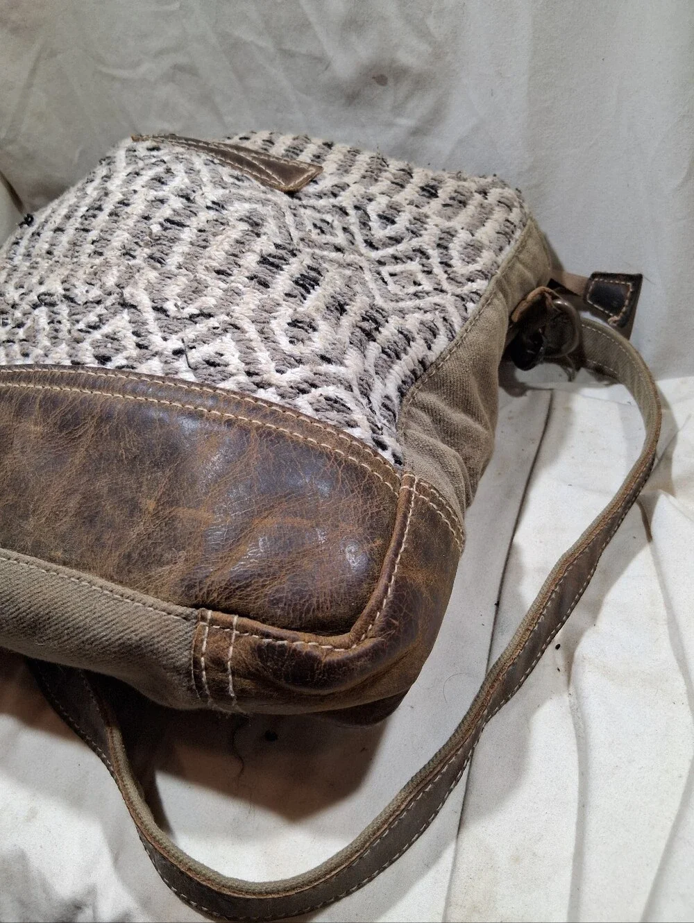 Myra Bag Croszbody - Picture 7 of 12